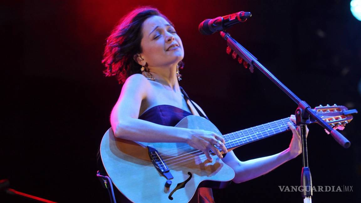 $!Natalia Lafourcade lleva "Hasta la raíz" al Vive Latino