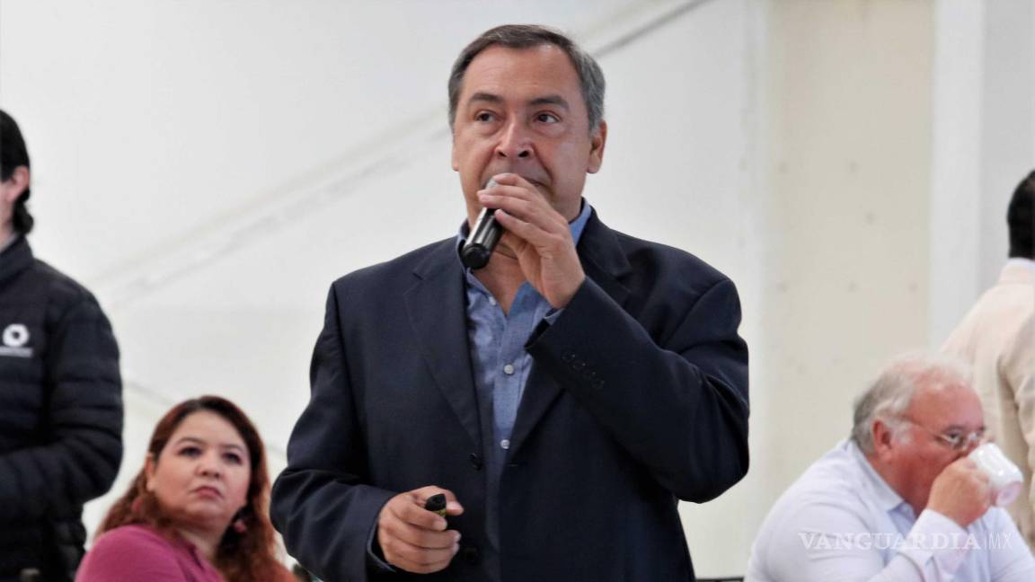 ‘Indicadores económicos, con alfileres’, dijo Antonio Serrano