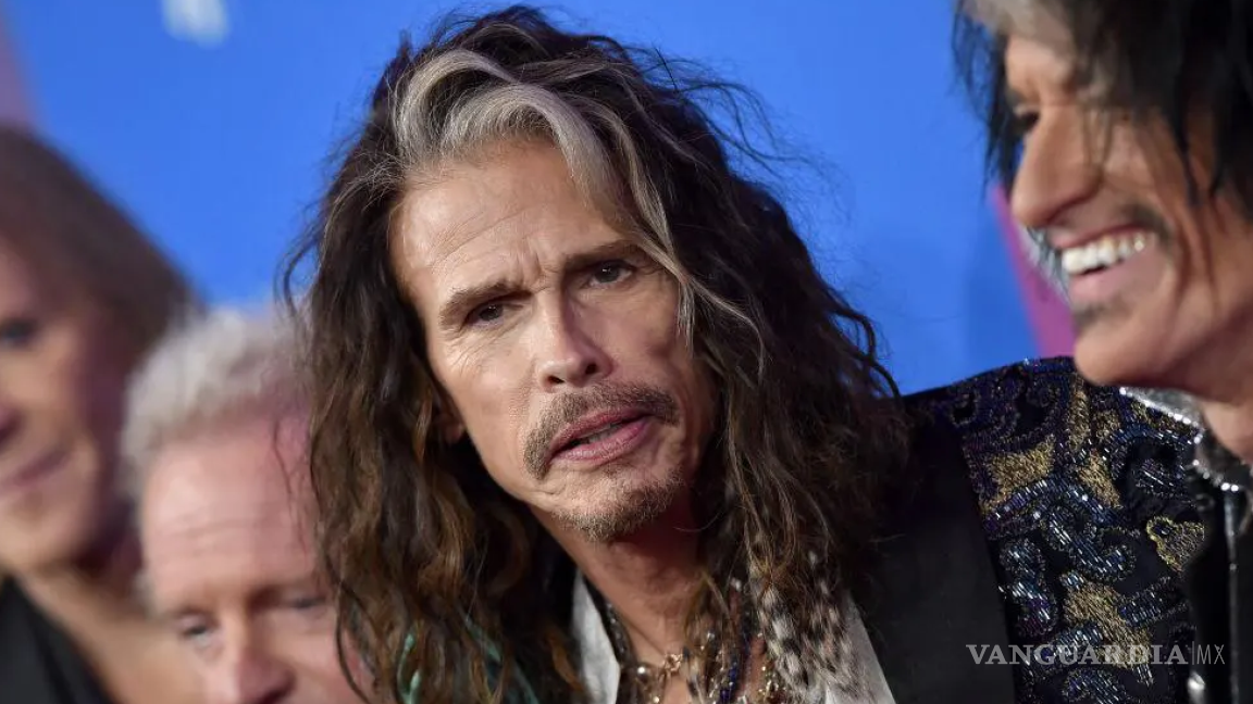 Mujer acusa a Steven Tyler, vocalista de Aerosmith, de abuso; tenía 16 años cuando sucedió