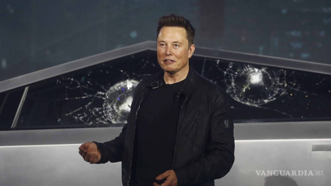 Elon Musk afirma tener 146 mil pedidos de la Cybertruck pese a incidente