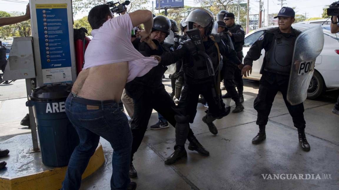 Reprime a oposición Policía de Nicaragua