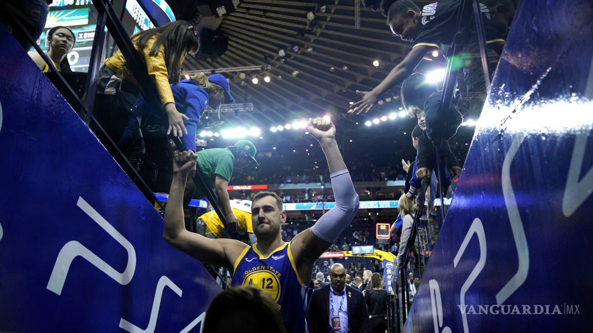 $!Los Warriors de Golden State son campeones divisionales tras humillar a los Hornets de Charlotte