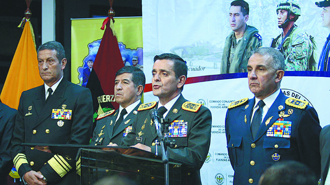 Correa descabeza a la cúpula militar