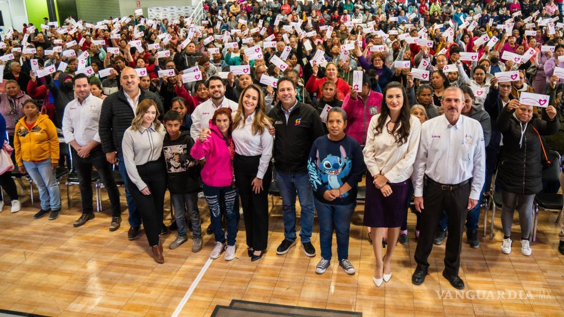 Impulsan autonomía de mujeres con la entrega de ‘Apoyos de Corazón’ en Saltillo