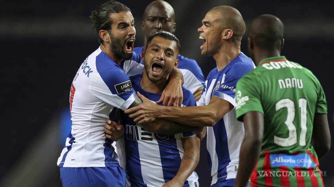 'Tecatito' anota el gol del triunfo para el Porto en la Liga de Portugal