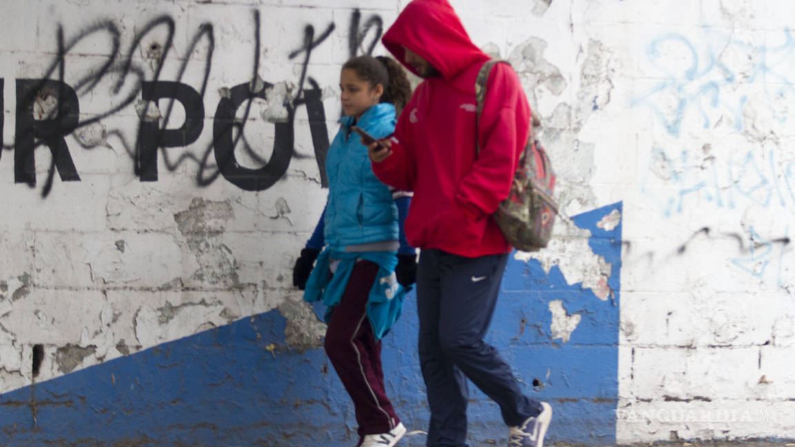 Registran 51% de ausentismo en escuelas por frío en Nuevo León