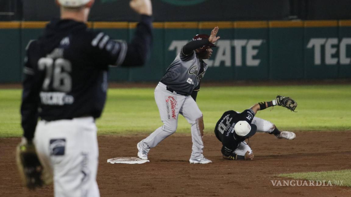 $!Tomateros protagonizó un potente ataque desde su llegada al diamante saltillense.