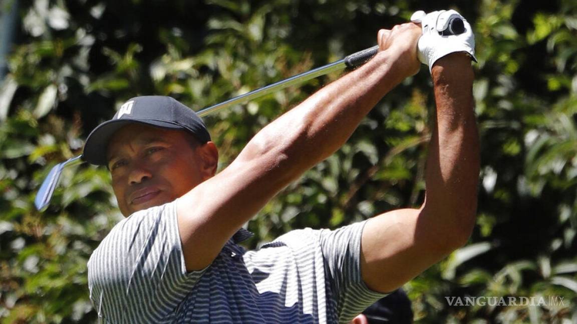 Tiger Woods vuelve a ser intervenido tras accidente automovilístico