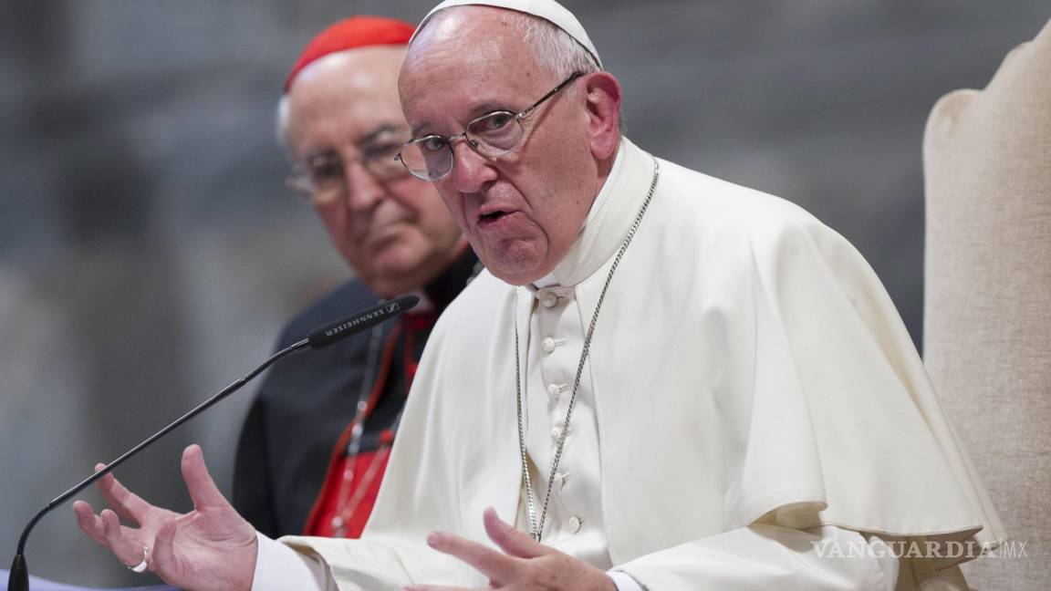 Papa Francisco invita a &quot;encontrar&quot;, &quot;acoger&quot; y &quot;escuchar&quot; a los refugiados