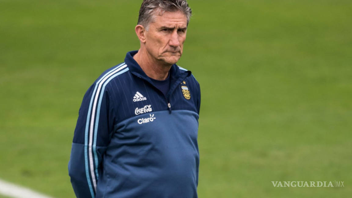 Bauza criticado en Argentina por convocar a Lavezzi