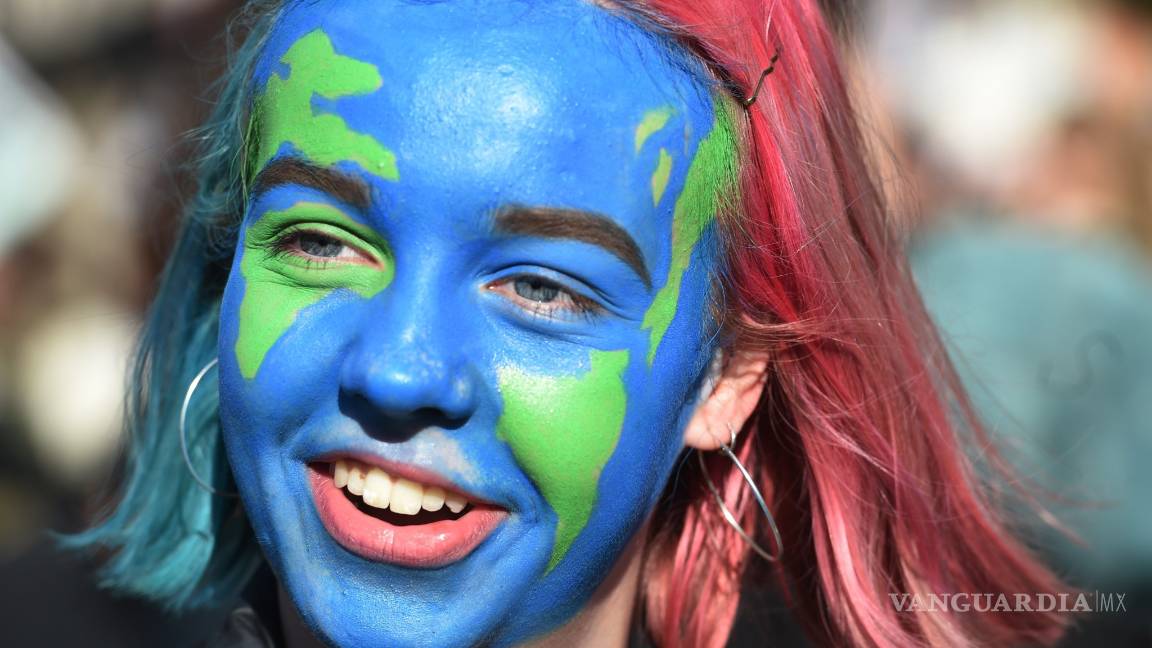 $!Miles jóvenes británicos toman las calles en protesta por el cambio climático