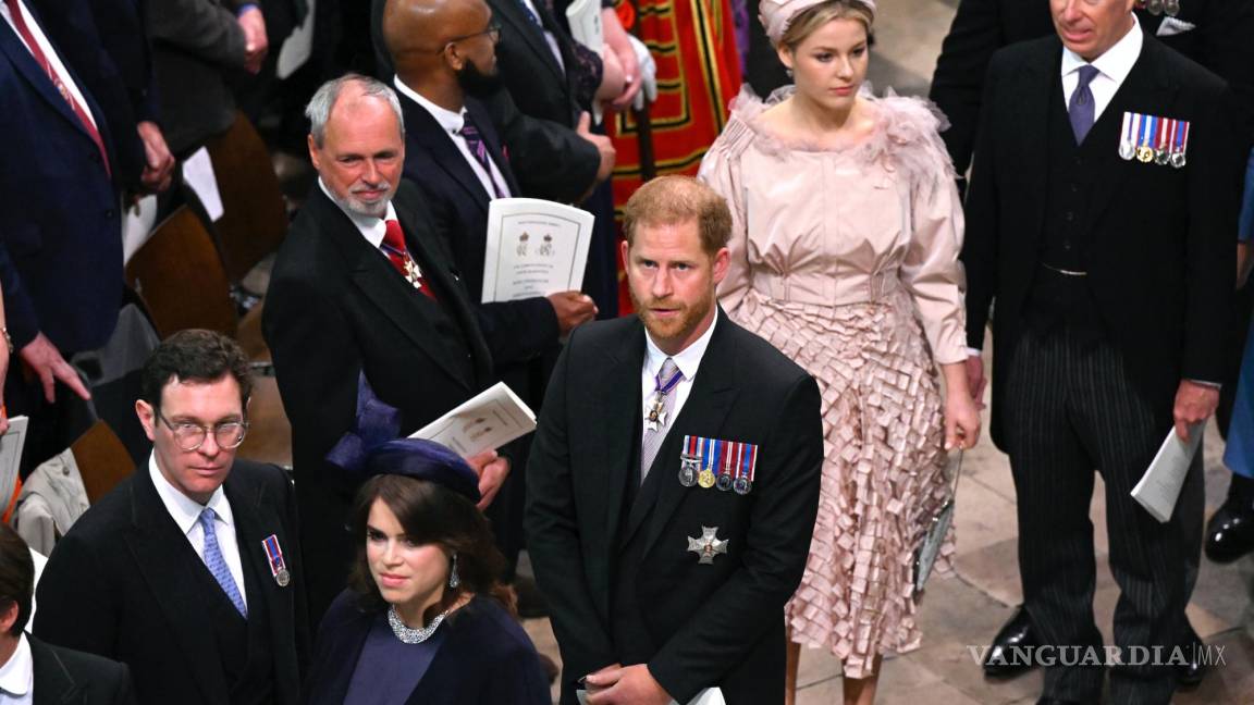 Así inicia el reinado del Carlos III tras una larga espera para ser el monarca británico (fotos)