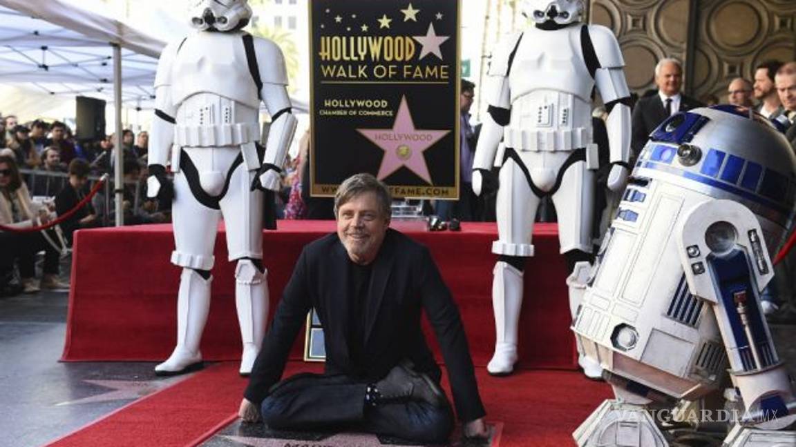 $!Mark Hamill ya tiene su estrella en el Paseo de la Fama