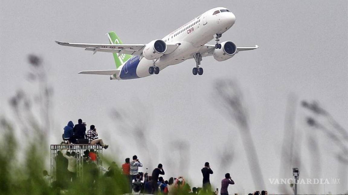 China prueba su primer gran avión de pasajeros de fabricación propia