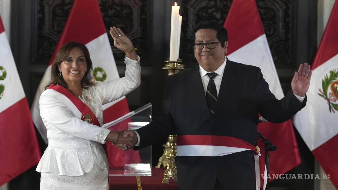 Nubla descontento civil nuevo gobierno en Perú, por todo el país manifestantes muestran apoyo a Castillo