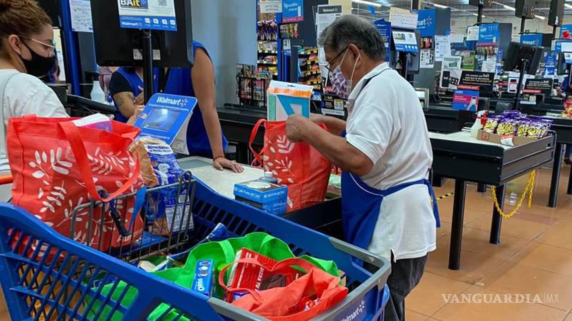 Inflación golpea a mexicanos... 41% da tarjetazo para completar despensa y llegar a fin de mes