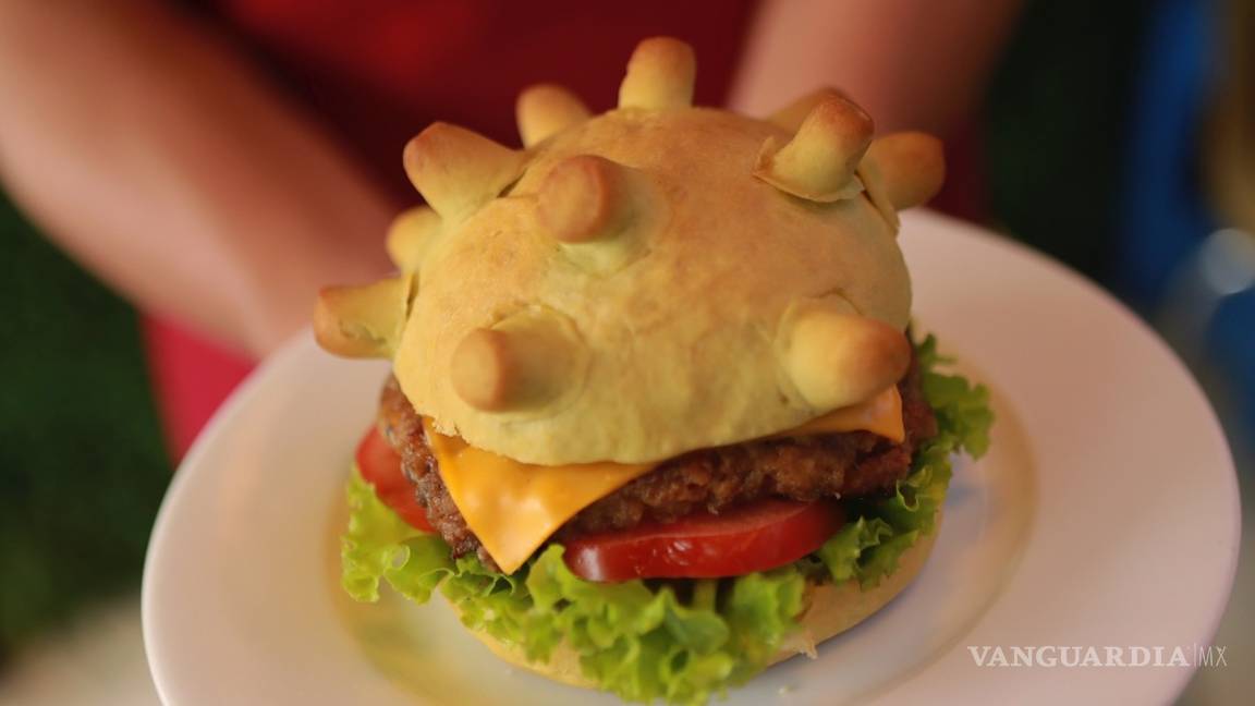 $!Coronavirus: Crean en Vietnam la “Corona burger” con forma del COVID-19 para combatir el miedo a la epidemia