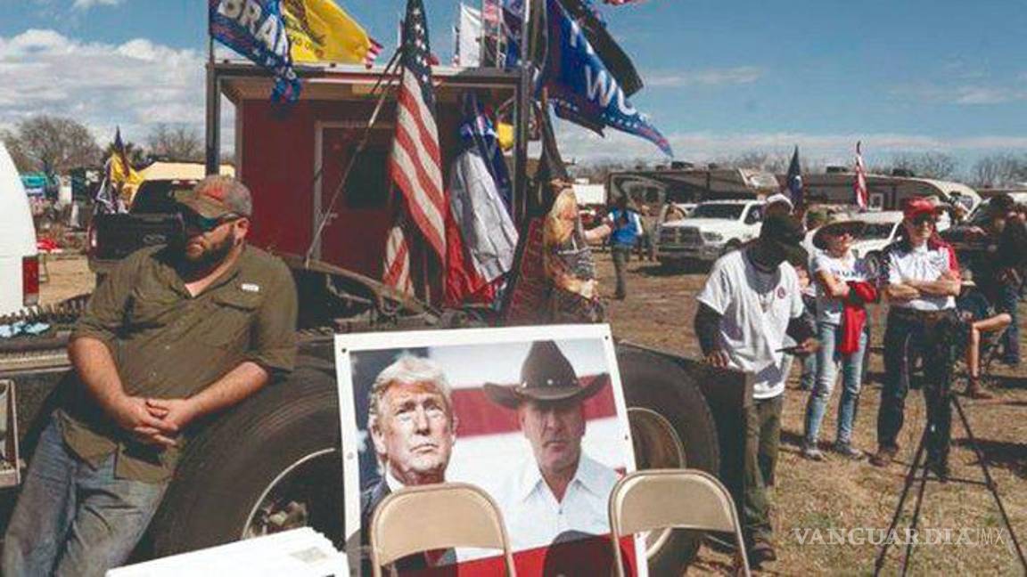 $!‘Ejército de Dios’ llega a la frontera con México; extremistas de EU acusan invasión migrante