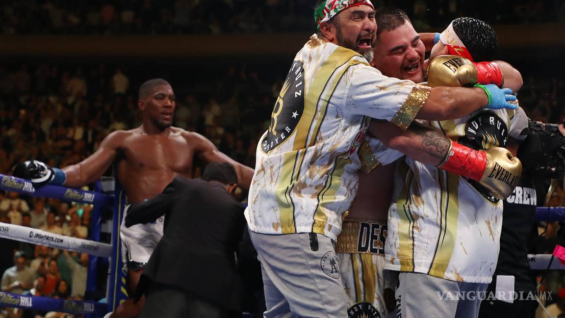 $!El mundo del boxeo se rinde ante el triunfo del mexicano Andy Ruiz