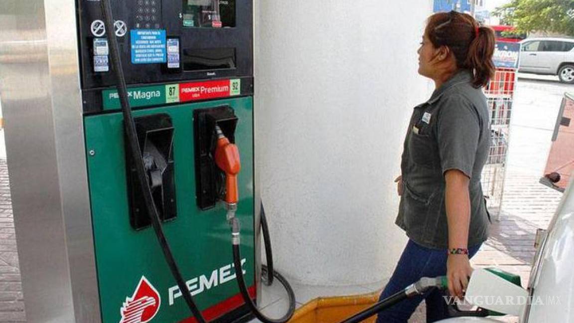 No hay gasolinazo, pero los combustibles sí suben; se cobrará todo el IEPS