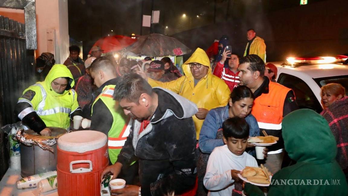 $!El personal municipal realizó 145 recorridos, distribuyendo 3,220 bebidas calientes, 780 cobijas y trasladando a 58 personas en estado vulnerable a refugios temporales.