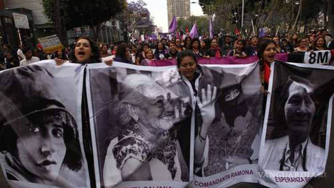 $!'No queremos flores, queremos derechos'; exigen mujeres mexicanas