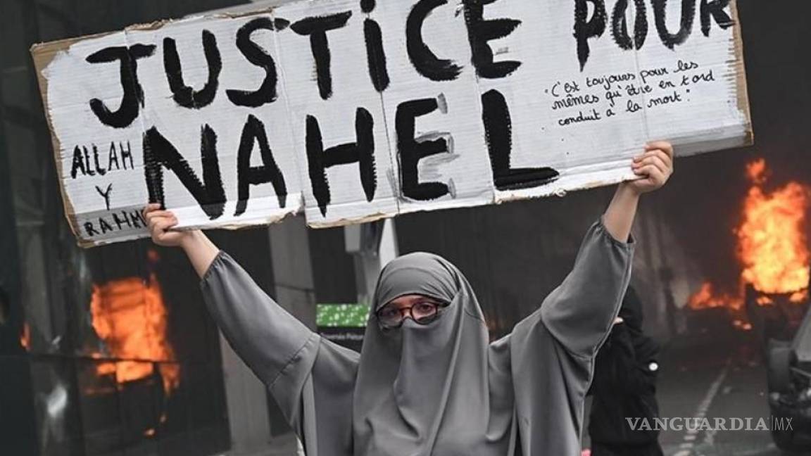‘Arde’ Francia por violentas protestas tras asesinato de Nahel