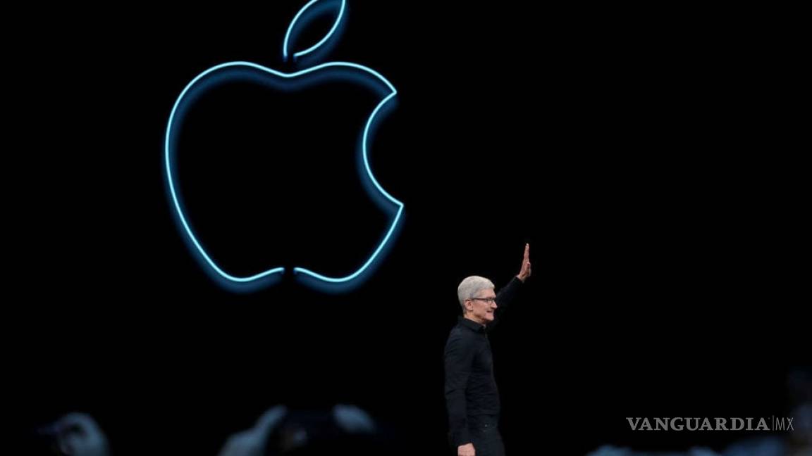 Acciones de Apple superan los 300 dólares; empiezan el año con récord