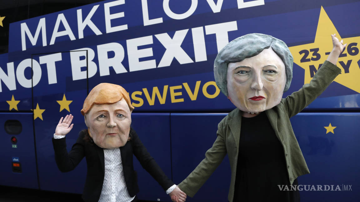 $!Hoy cumbre clave en la Unión Europea para el futuro del "brexit", más de un millón de personas piden revocarlo