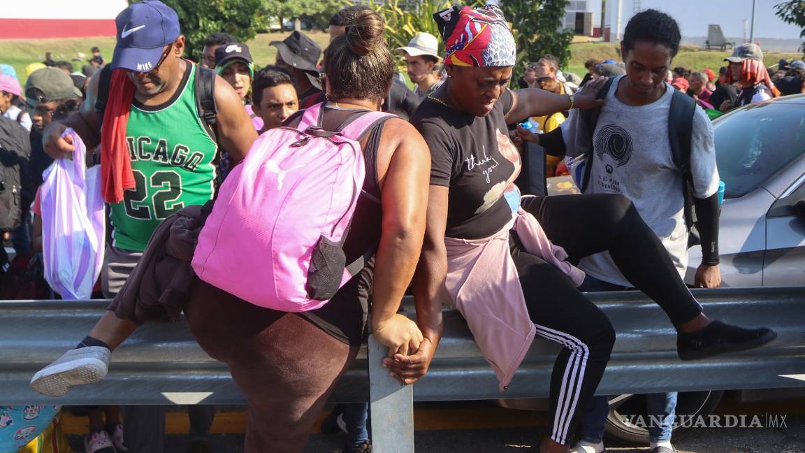 $!La caravana avanza en la víspera de la visita de una delegación estadounidense liderada por el secretario de Estado, Antony Blinken | Foto: EFE