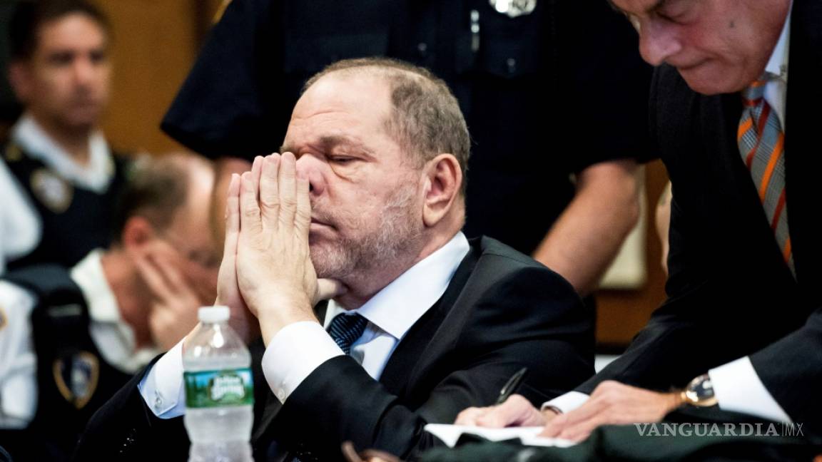 Desestiman uno de los cargos de agresión sexual contra Harvey Weinstein