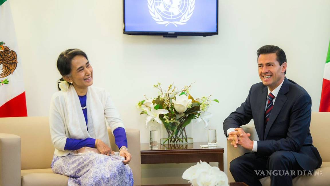 Peña Nieto se reúne con Aung San Suu Kyi, Nobel de la Paz