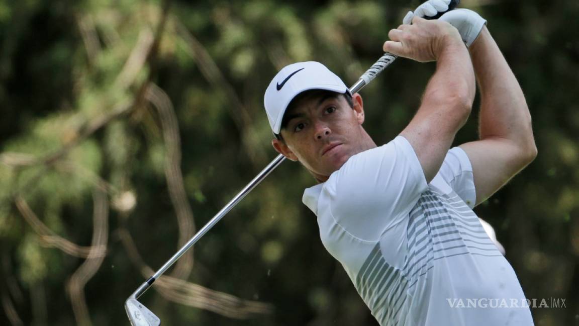 McIlroy lidera en México tras los primeros 36 hoyos