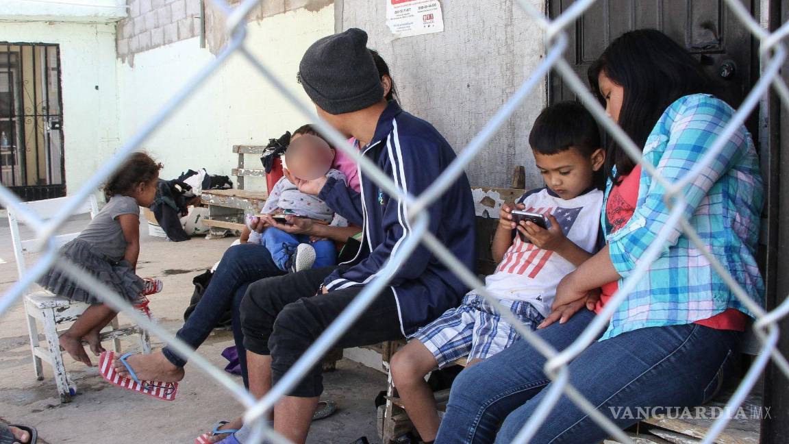 $!El albergue El Buen Samaritano le da cobijo a decenas de migrantes centroamericanos que han sido deportados de Estados Unidos.