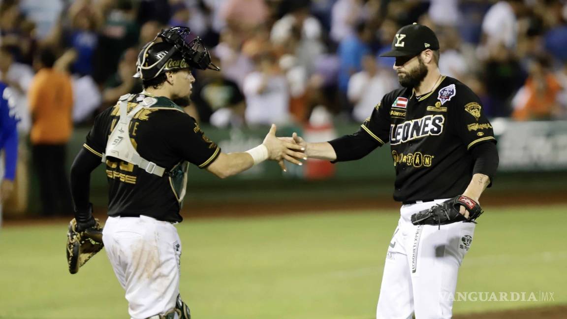 $!¡Todo se definirá en Monclova! Leones rugen con fuerza y empatan la serie