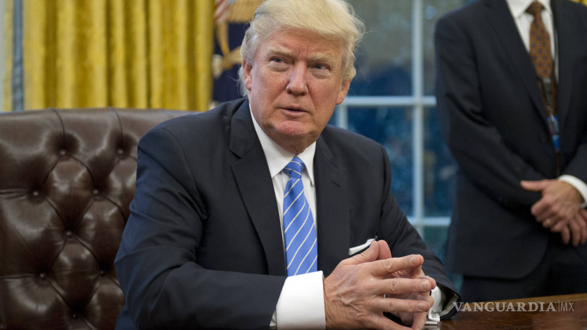 Trump se alista para firmar orden ejecutiva contra refugiados