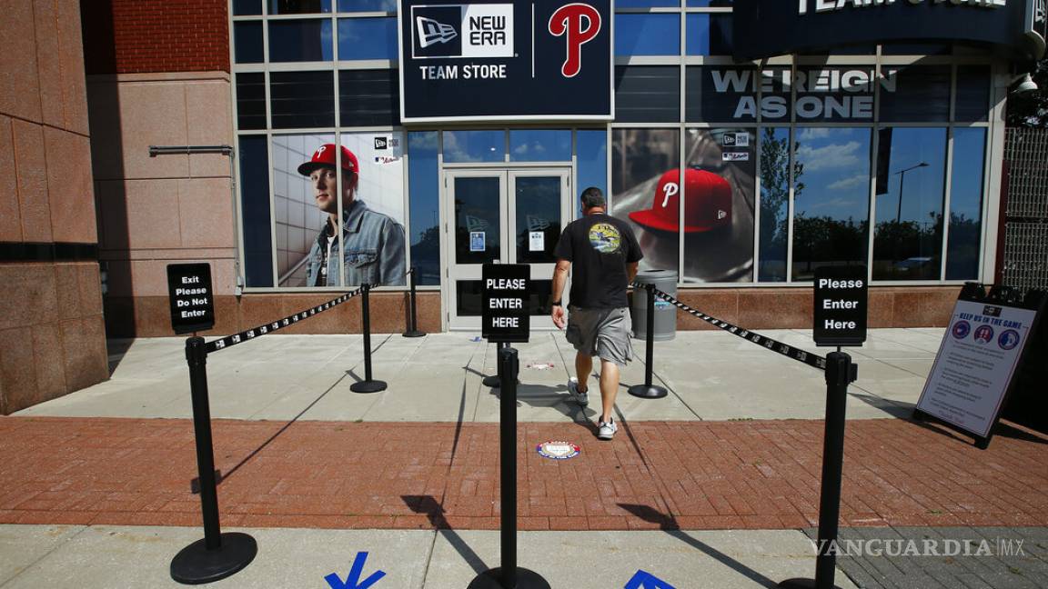 $!A pesar de múltiples contagios en MLB, Rob Manfred no enciende las alarmas