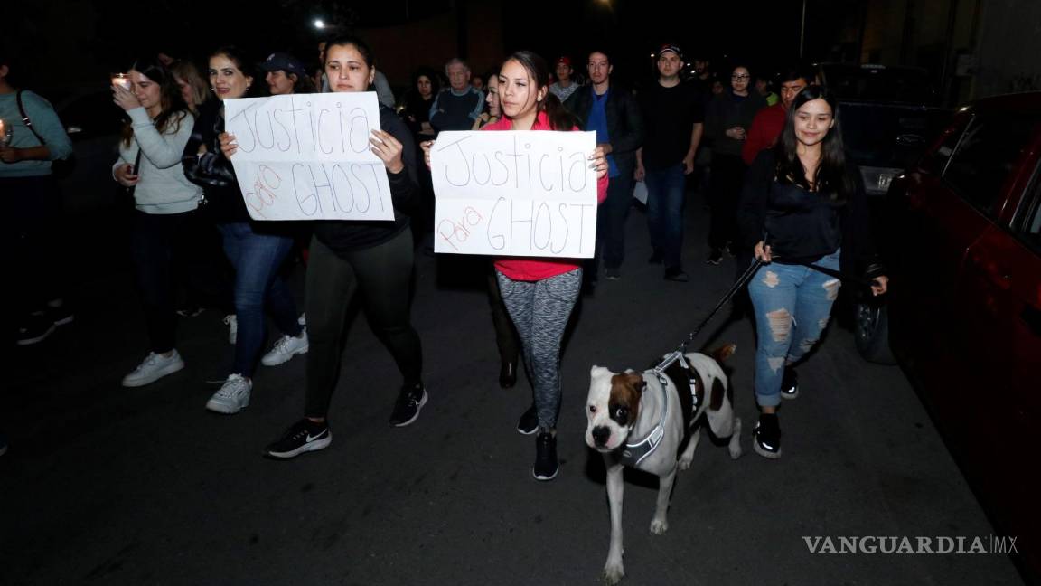 $!Algunos protestantes iban acompañados de sus perritos.