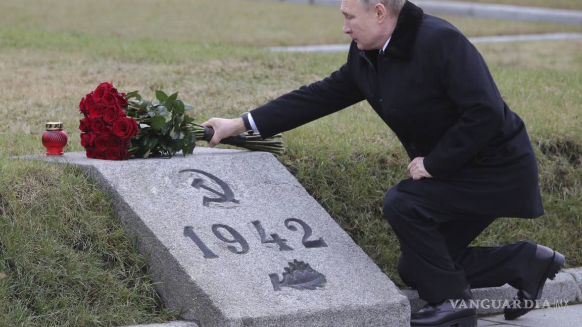 Vladímir Putin honra a héroes de Leningrado