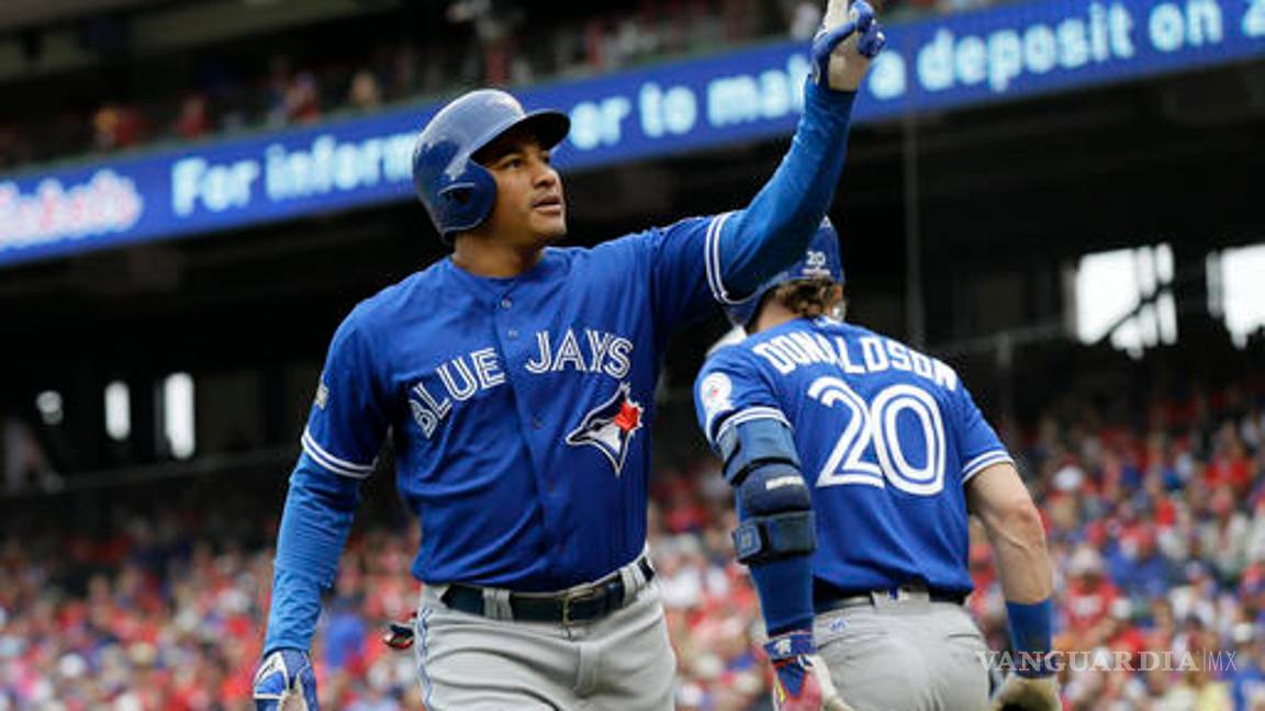 $!Azulejos le pega de 'cañonazos' a Rangers