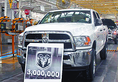 $!Celebra FCA México la Ram Tres Millones en Saltillo