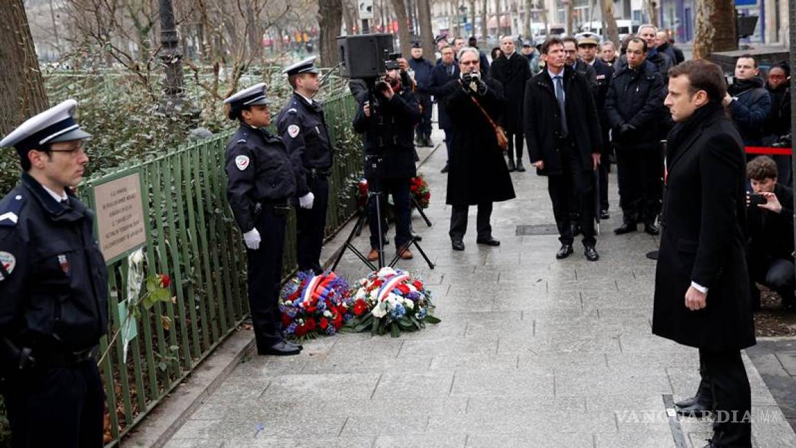 Macron conmemora los atentados contra Charlie Hebdo