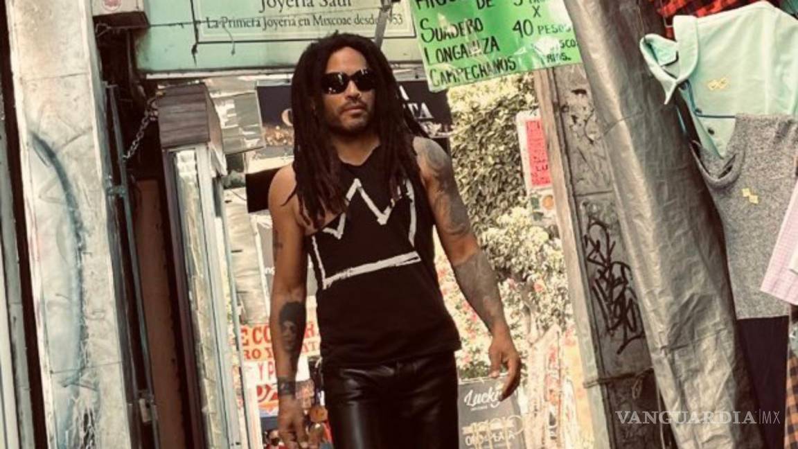 Lenny Kravitz se pasea por las calles de CDMX