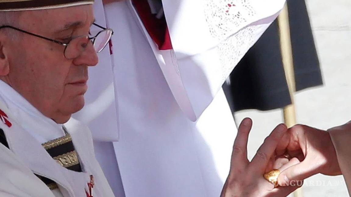 Anulan Anillo del Pescador y sellos del Papa Francisco previo al Cónclave, en el Vaticano
