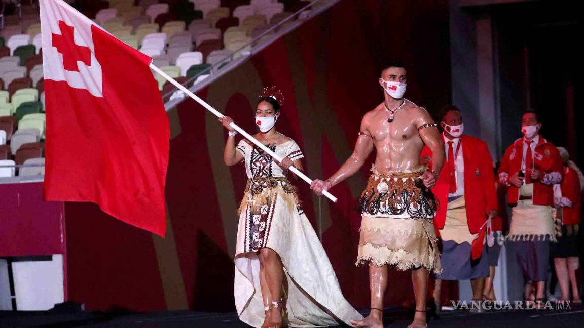 ¿Quién es Pita Taufatofua?, el abanderado que conquista miradas en Juegos Olímpicos