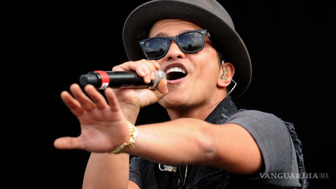 Bruno Mars confirma su actuación en el Super Bowl 50