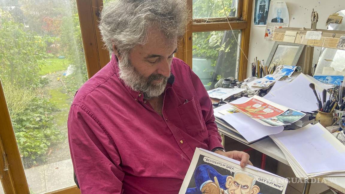 $!El mítico caricaturista británico Steve Bell muestra la caricatura de Benjamin Netanyahu que originó su despido.