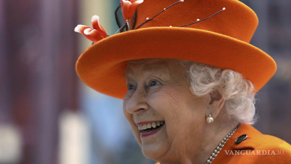 Hace la reina Isabel II historia, por primera vez pone un comentario en Instagram
