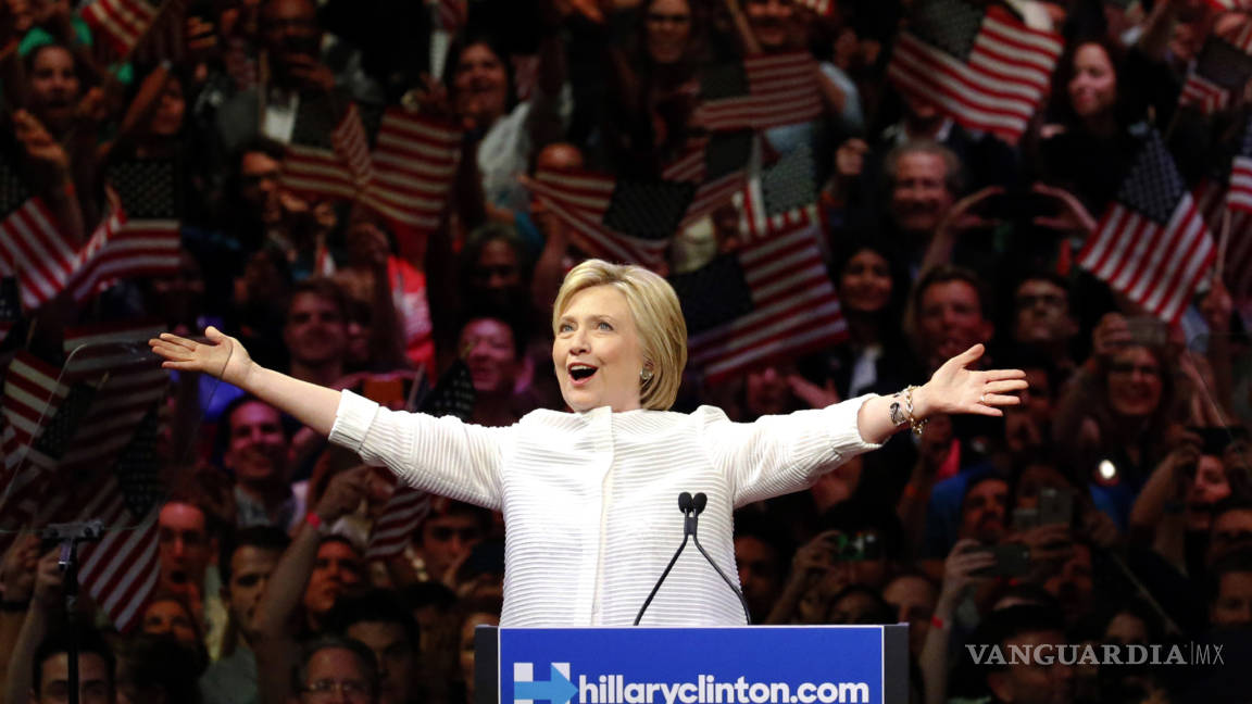 Hillary Clinton se proclama vencedora de las primarias demócratas en EU