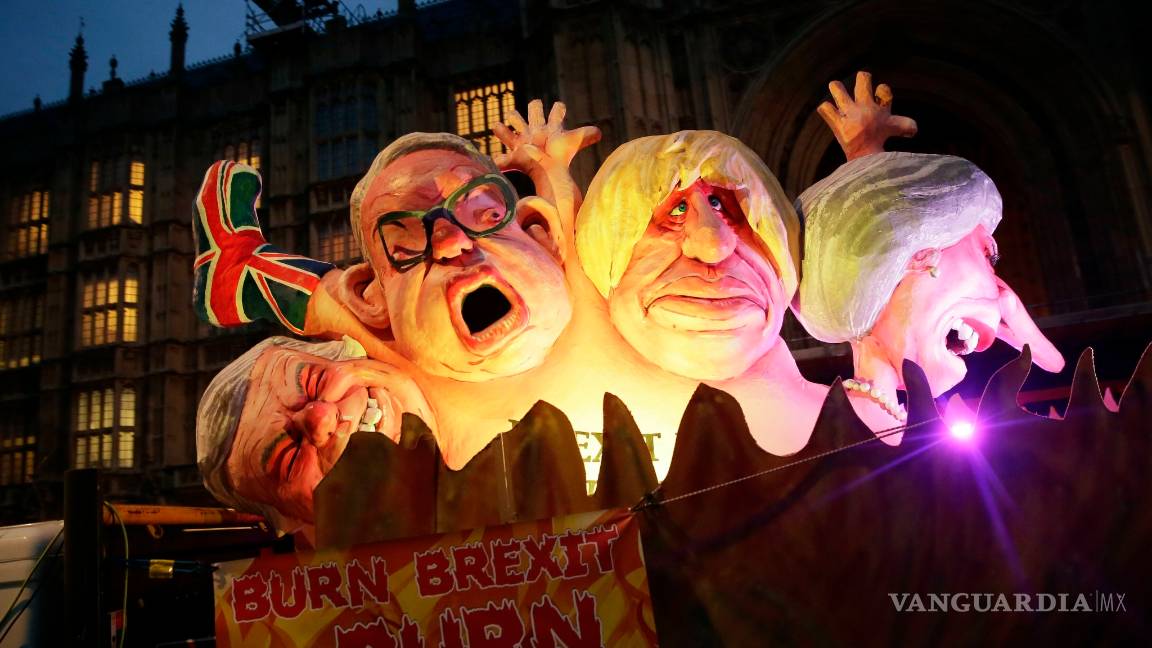 $!Afonía impide a May abrir el debate sobre un posible "brexit" sin acuerdo